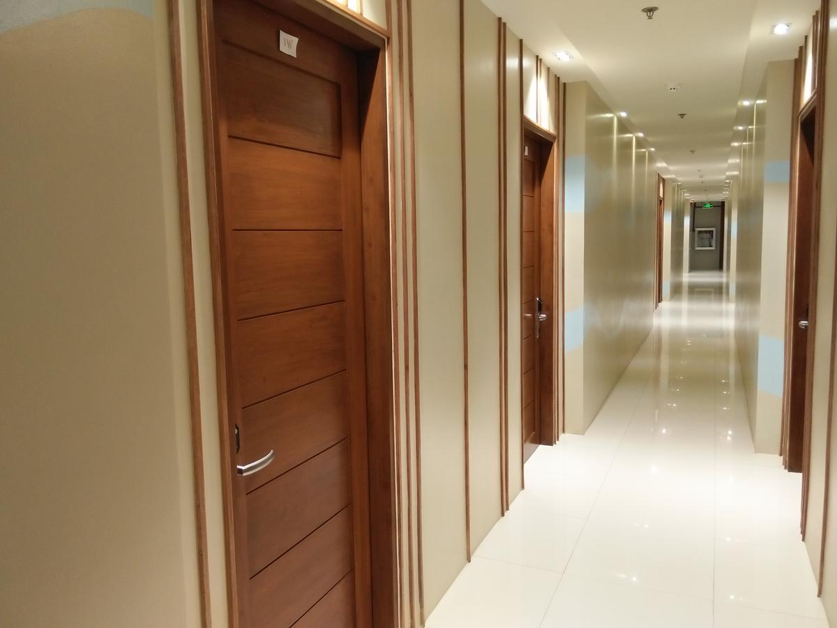 Win Hotel & Casino Talisay  Zewnętrze zdjęcie